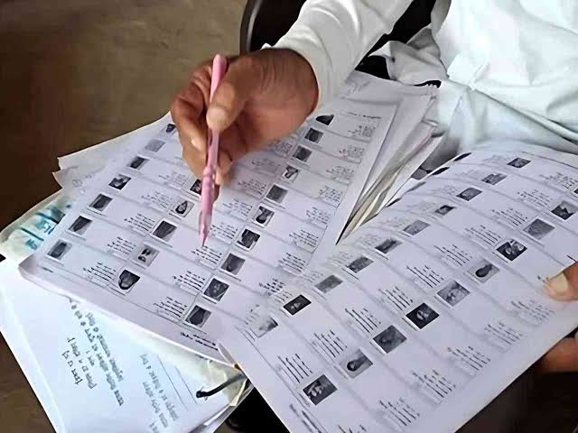 बिहार में पंजीकृत मतदाताओं की कुल संख्या में लगभग 65 लाख की कमी: चुनाव आयोग